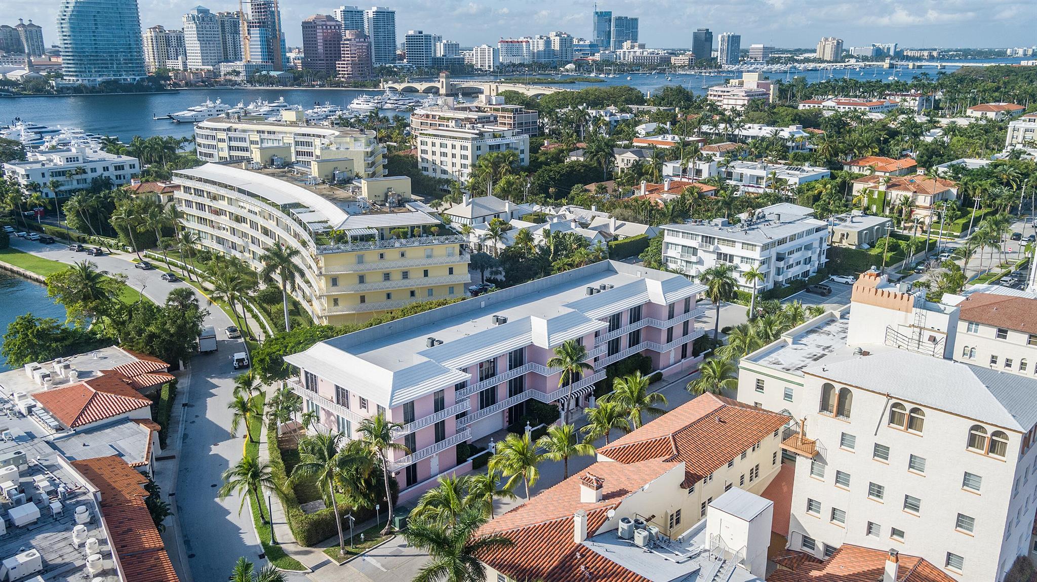 FOUR-O-ONE WORTH AVE BLDG - Residential