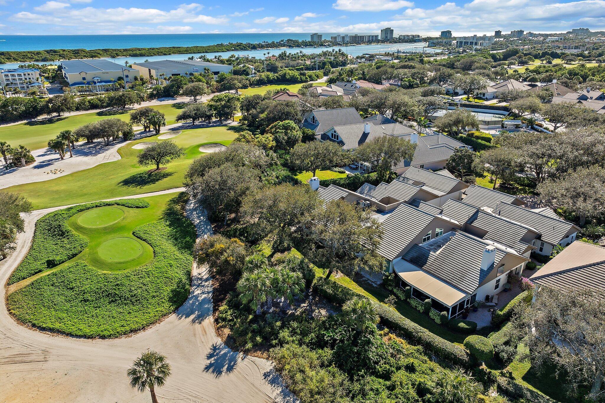 JUPITER HILLS VILLAGE - Residential