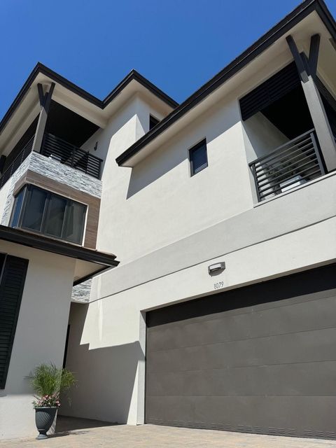 Single Family Residence in Doral FL 8079 48th Ter Ter.jpg