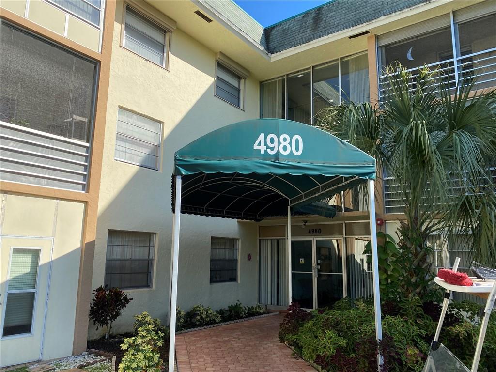 SABAL PALM VILLAGE - Residential