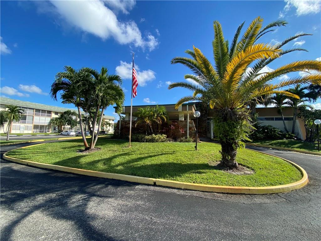 SABAL PALM VILLAGE - Residential