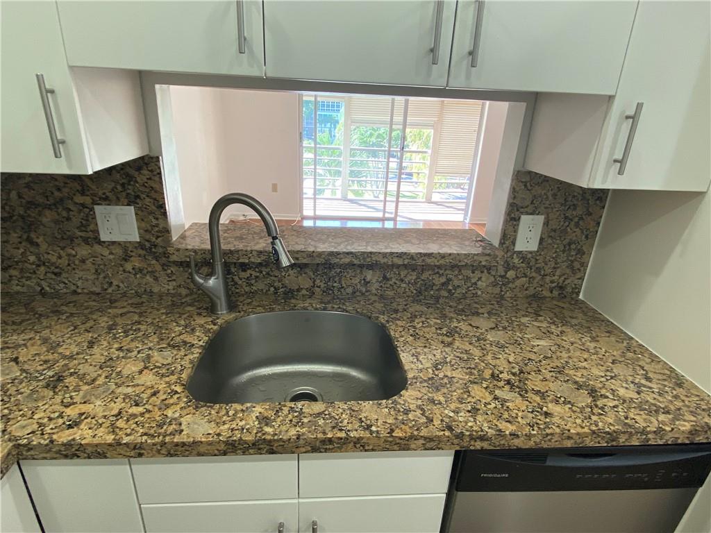 SABAL PALM VILLAGE - Residential