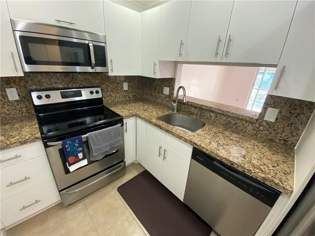 SABAL PALM VILLAGE - Residential