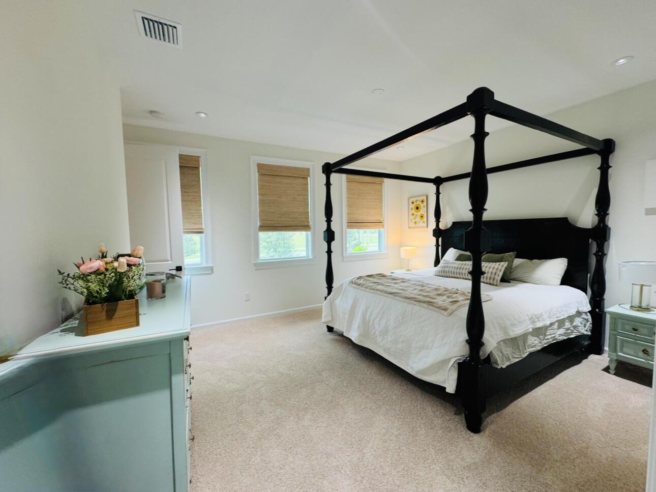 CROSSINGS OF WESTLAKE - Residential Lease