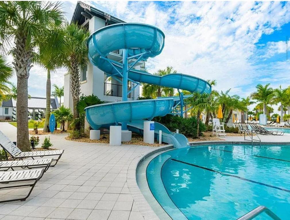 CROSSINGS OF WESTLAKE - Residential Lease