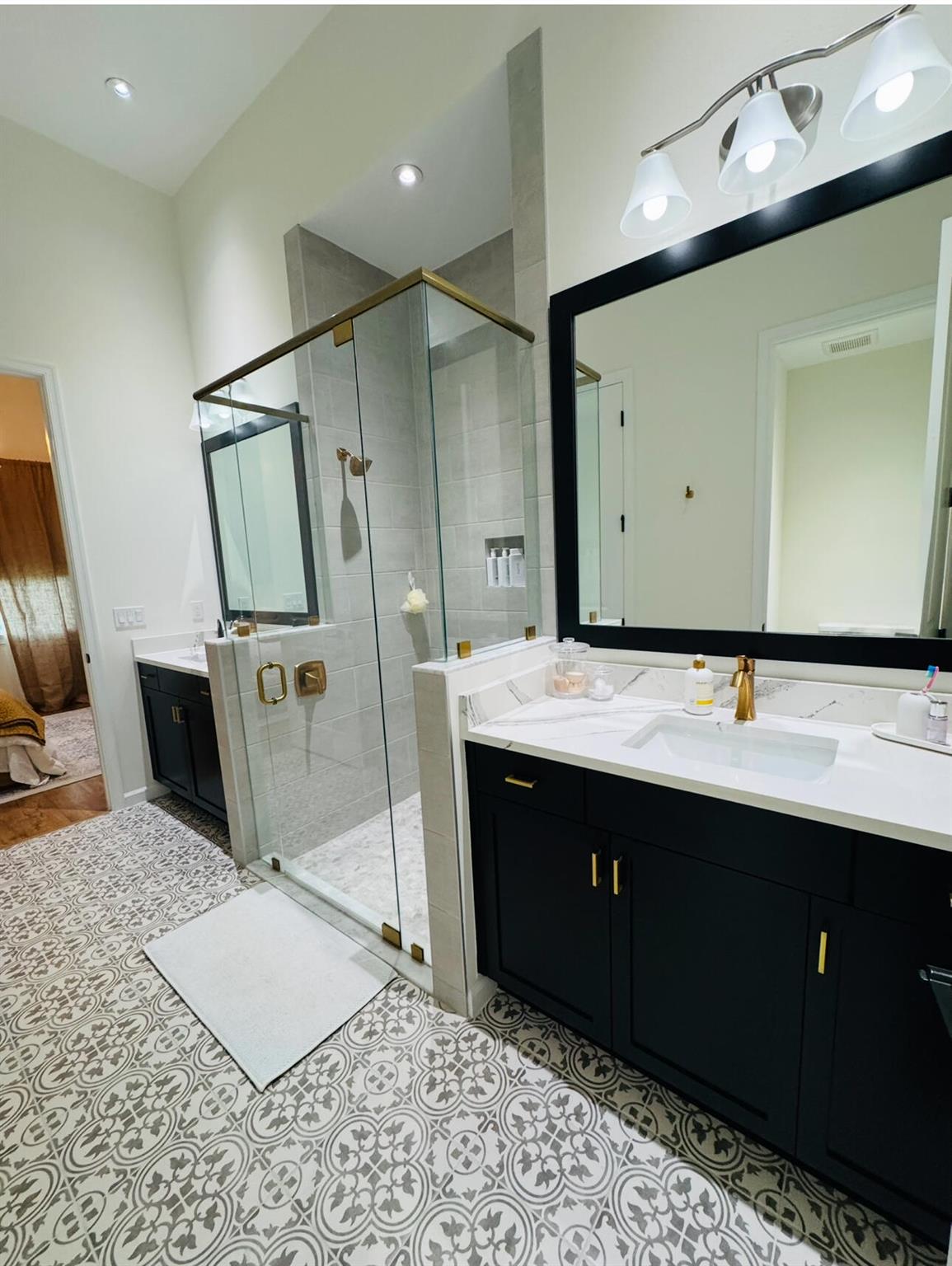 CROSSINGS OF WESTLAKE - Residential Lease