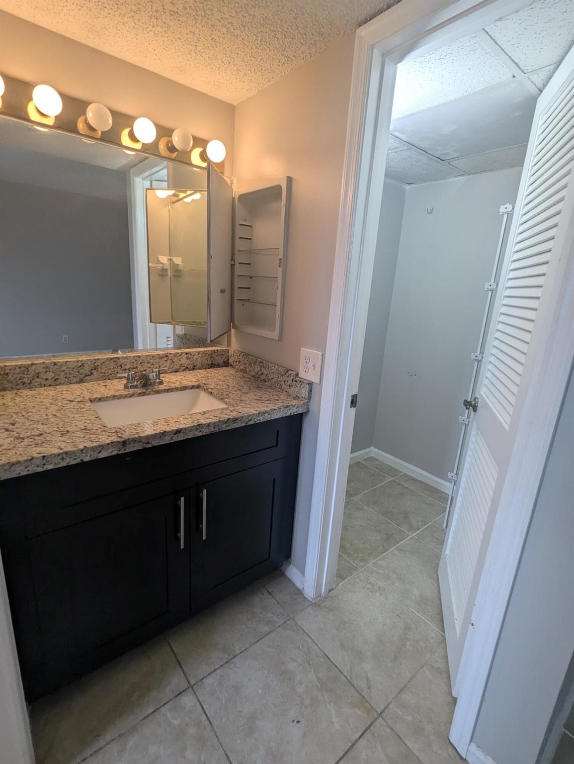 OAK TERRACE / PINE Court - Residential Lease