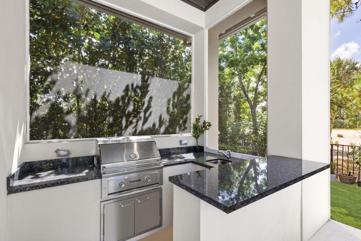 OLD PALM PL - Residential