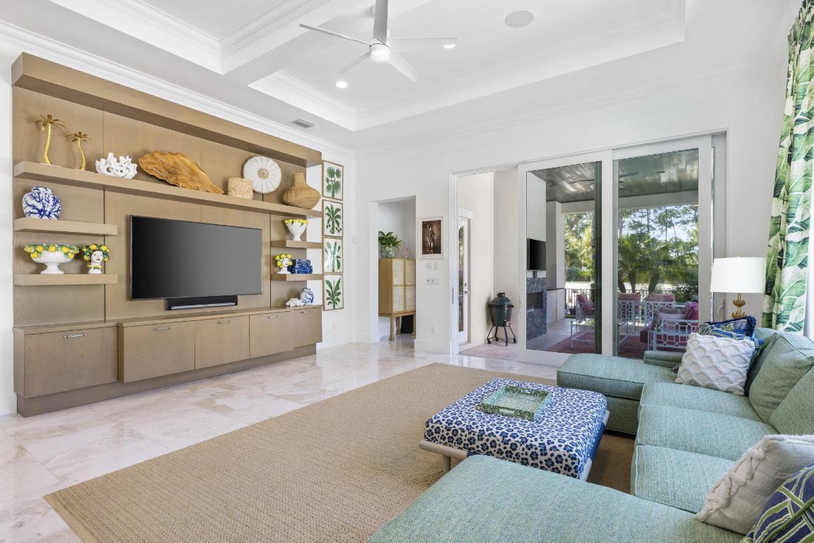 OLD PALM PL - Residential