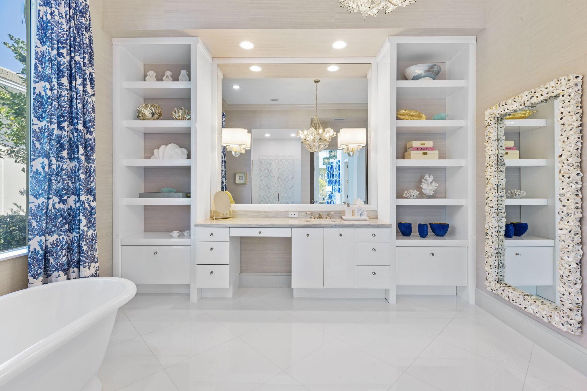 OLD PALM PL - Residential