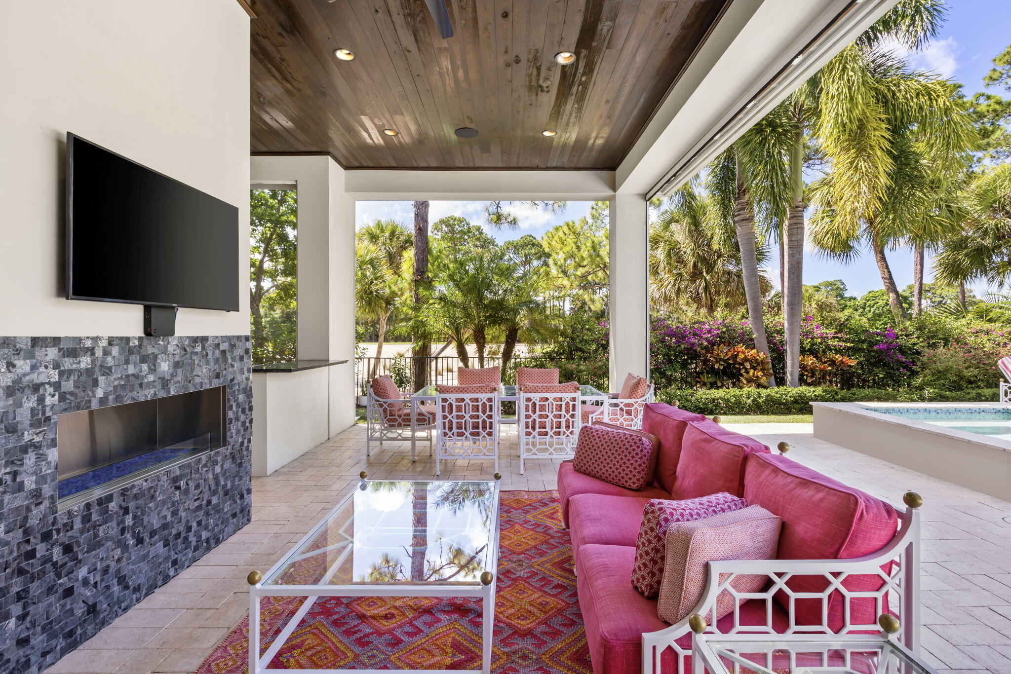 OLD PALM PL - Residential