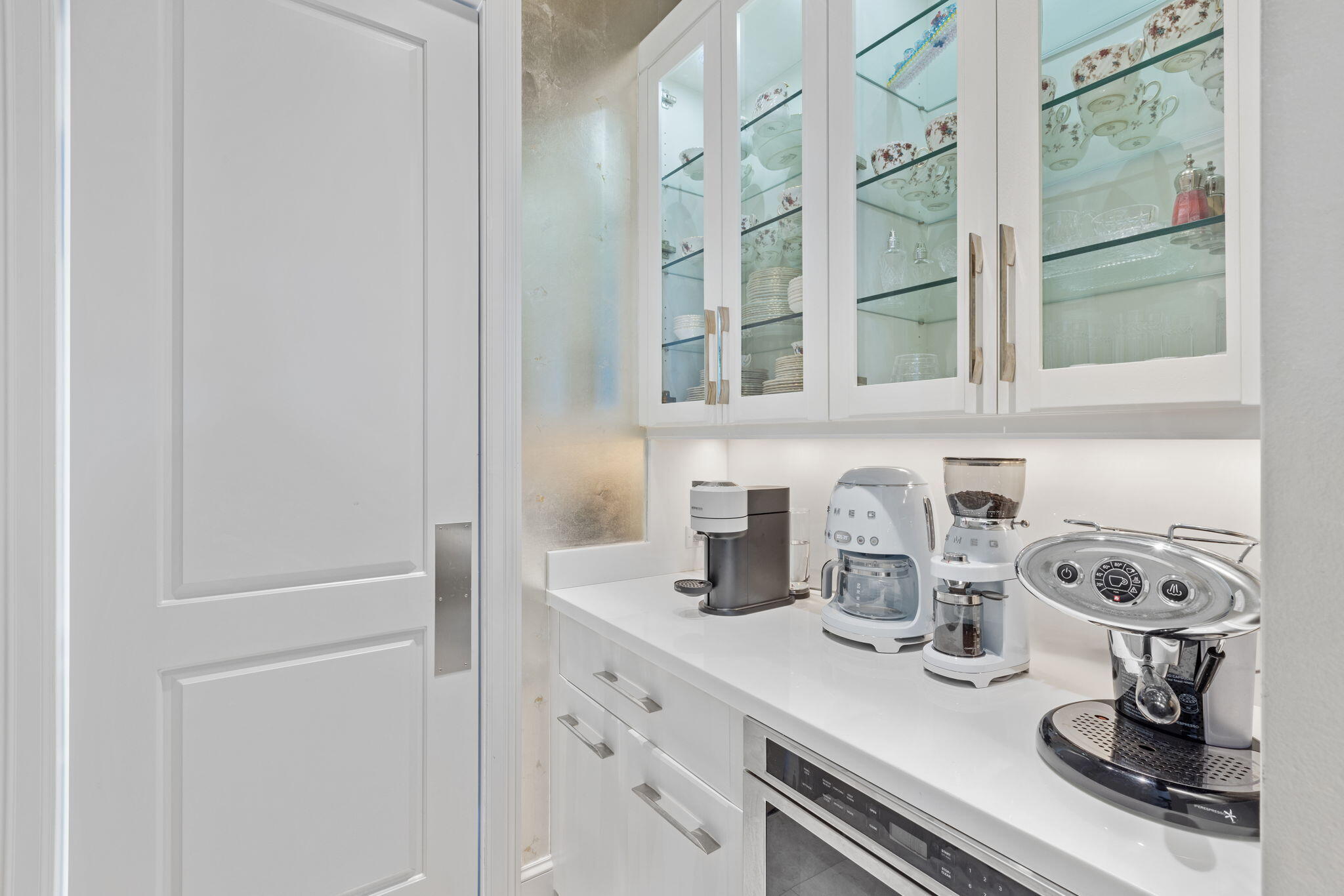 OLD PALM PL - Residential