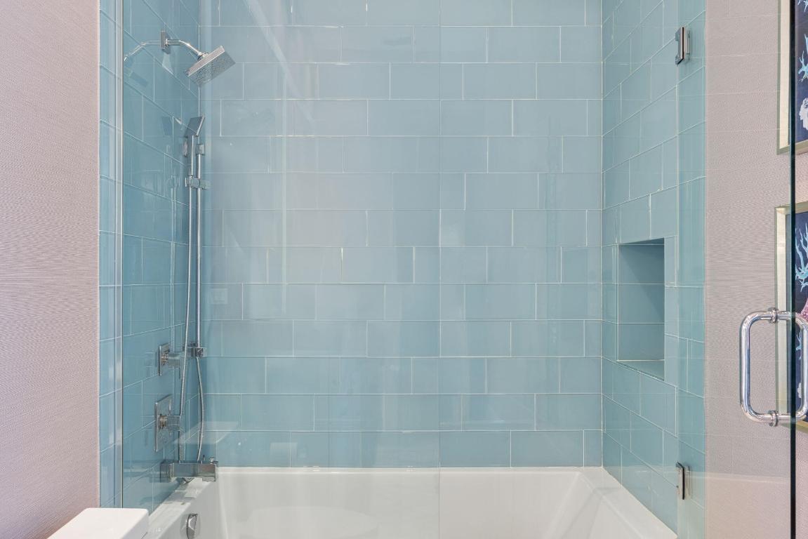 OLD PALM PL - Residential