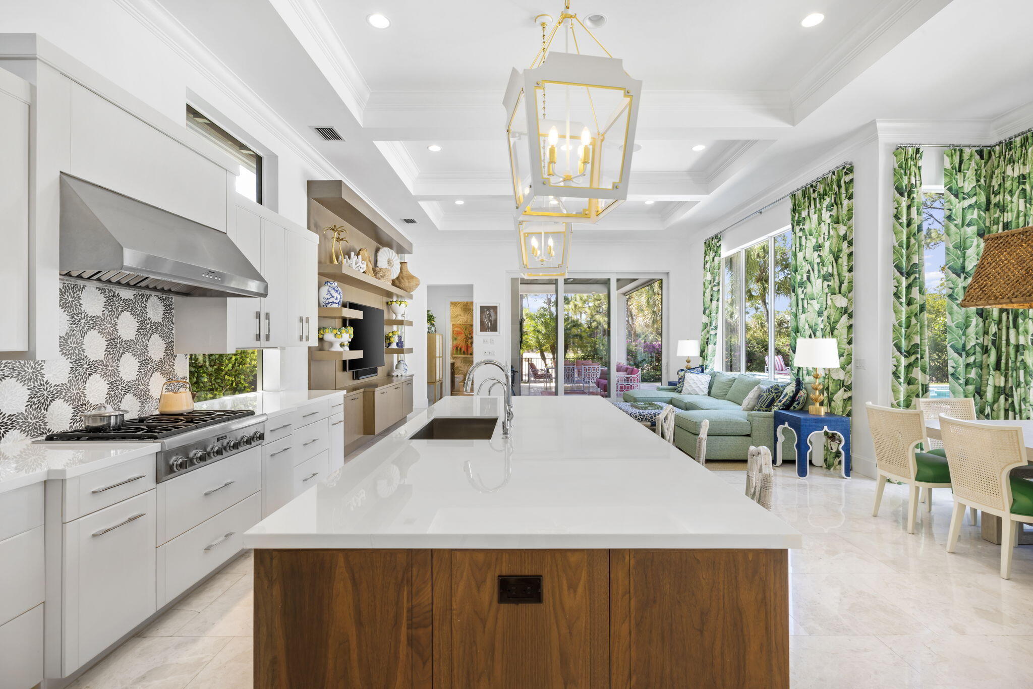 OLD PALM PL - Residential