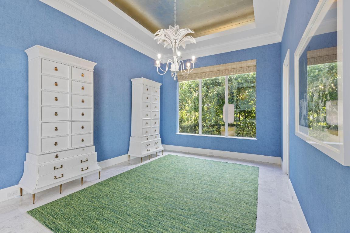 OLD PALM PL - Residential