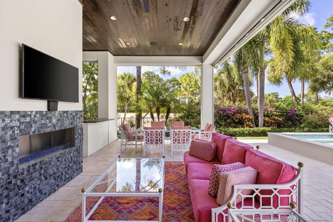 OLD PALM PL - Residential