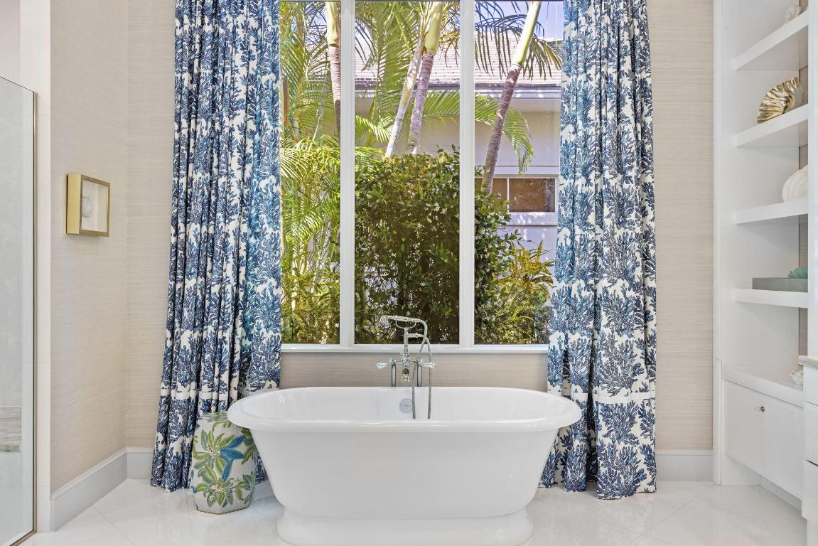 OLD PALM PL - Residential