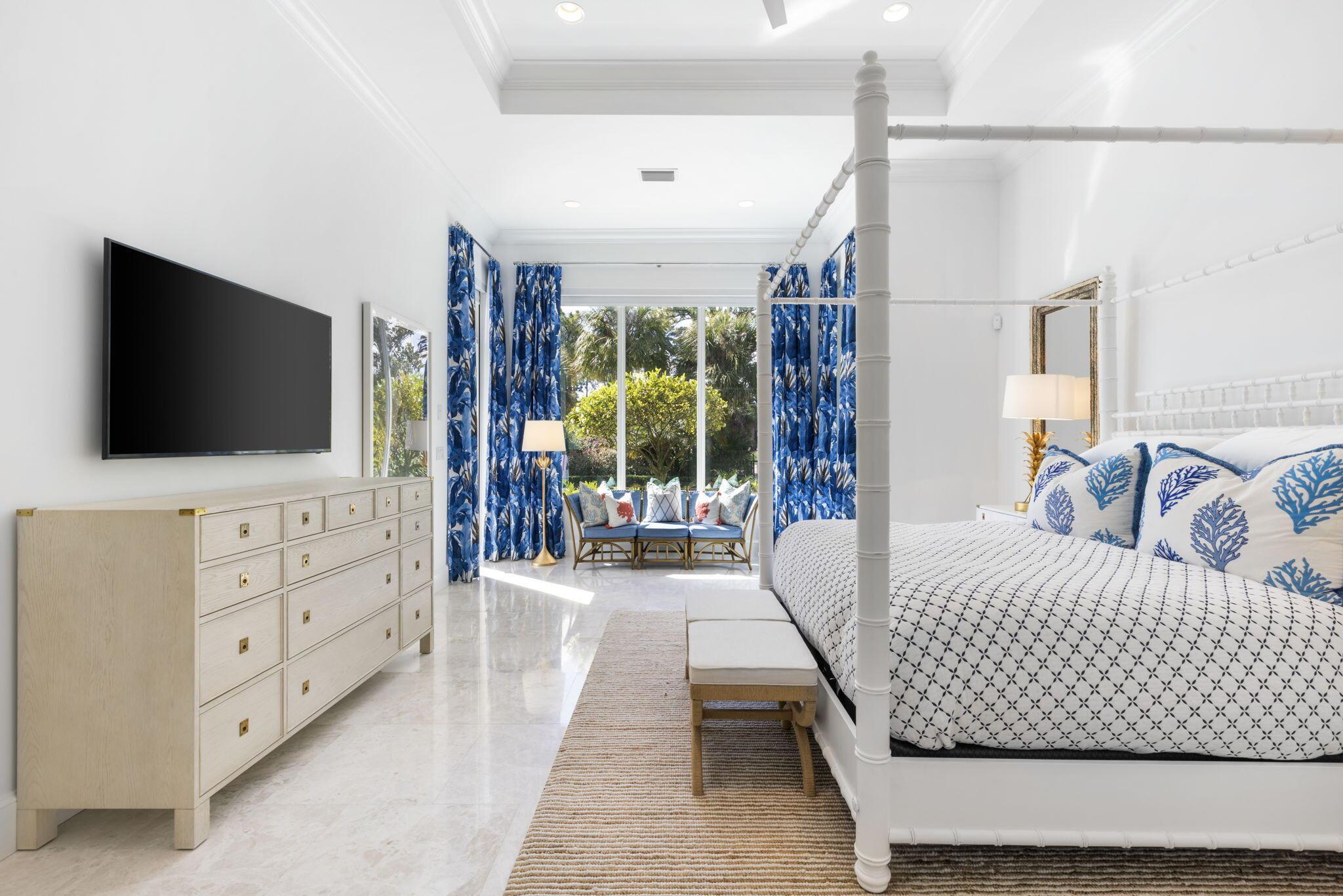 OLD PALM PL - Residential