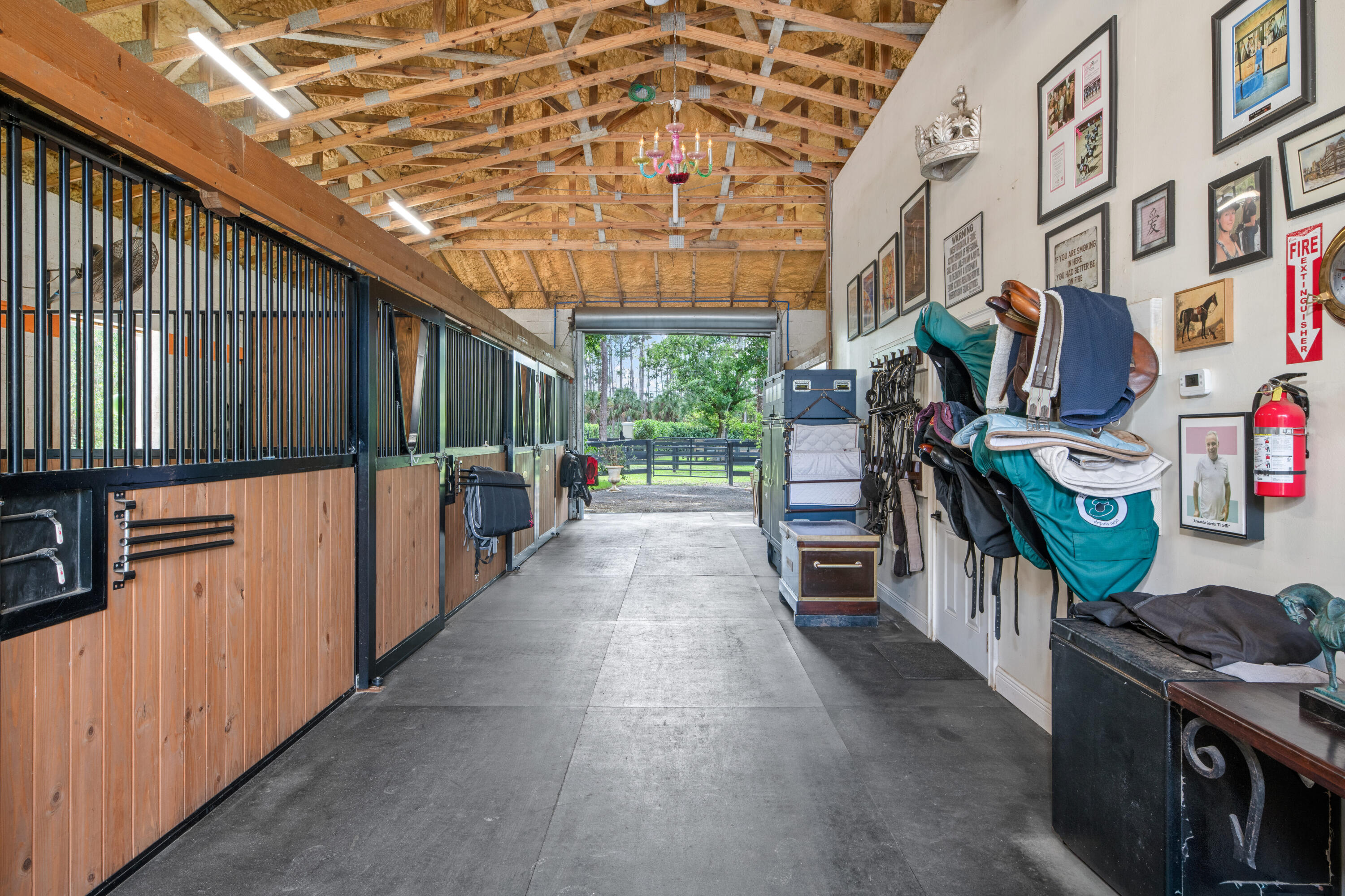 LOXAHATCHEE GROVES - Residential Lease