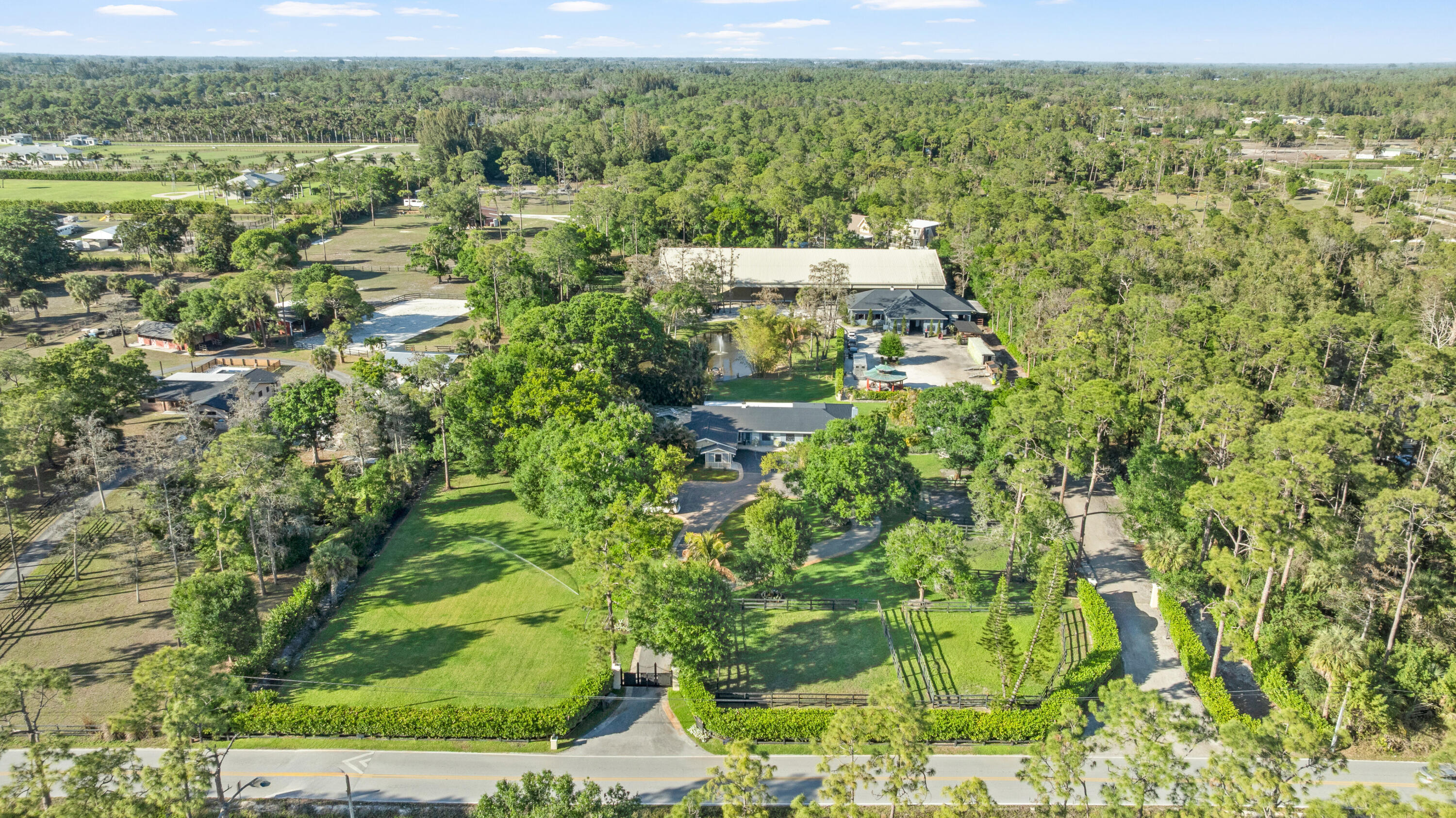 LOXAHATCHEE GROVES - Residential Lease