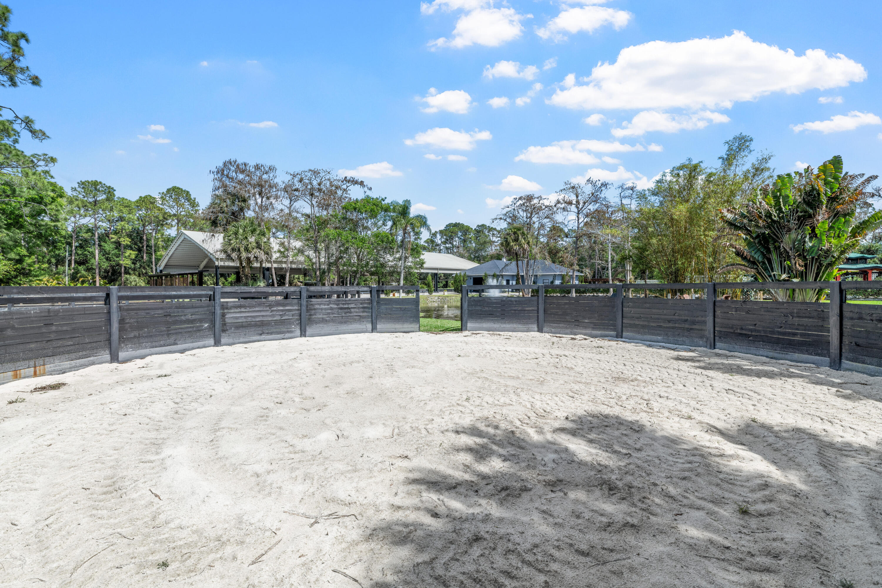 LOXAHATCHEE GROVES - Residential Lease