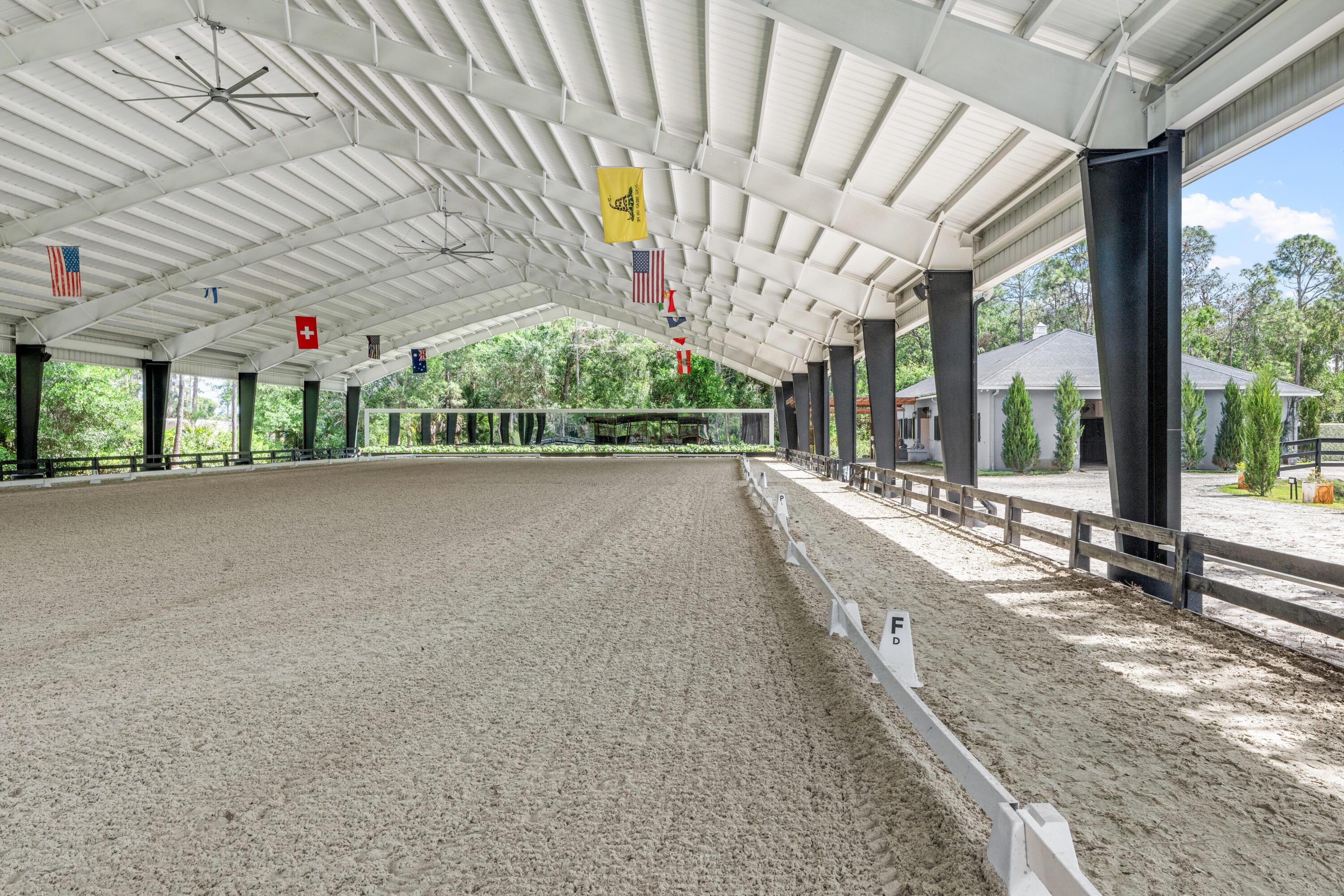 LOXAHATCHEE GROVES - Residential Lease