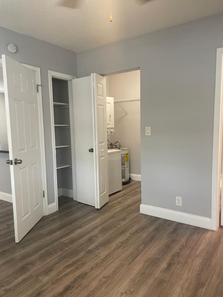 EVERGLADE LAND SALES CO F - Residential Lease