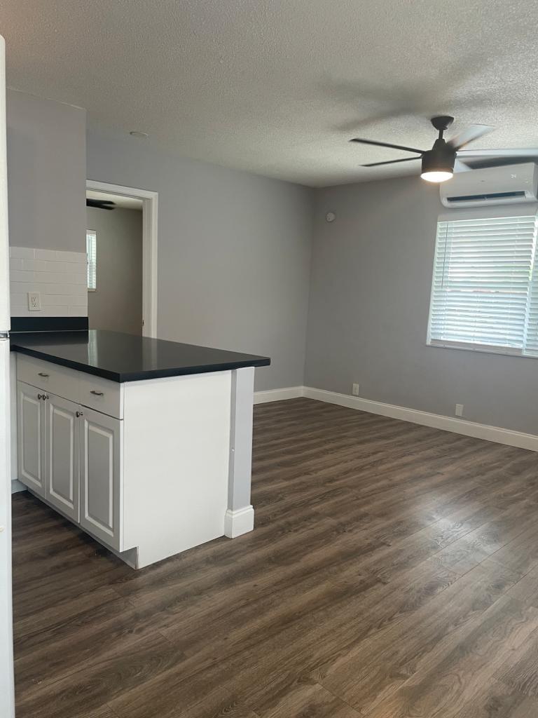 EVERGLADE LAND SALES CO F - Residential Lease