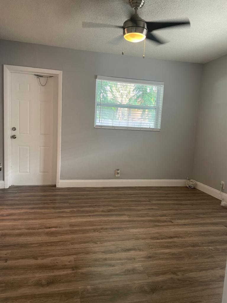 EVERGLADE LAND SALES CO F - Residential Lease