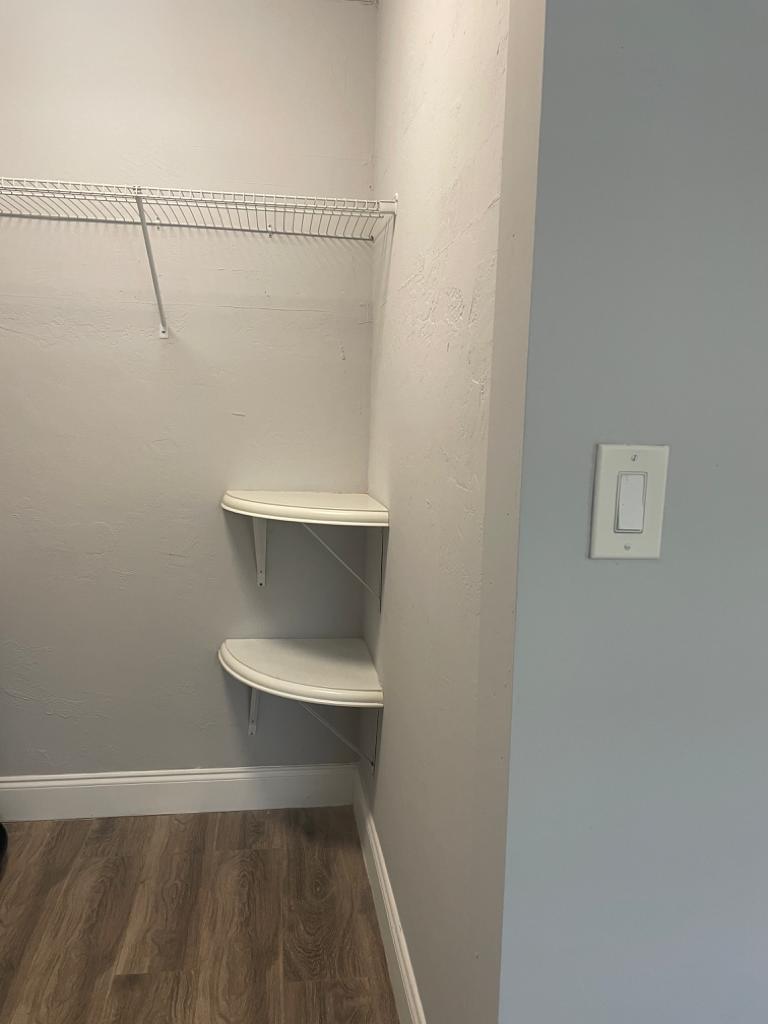 EVERGLADE LAND SALES CO F - Residential Lease