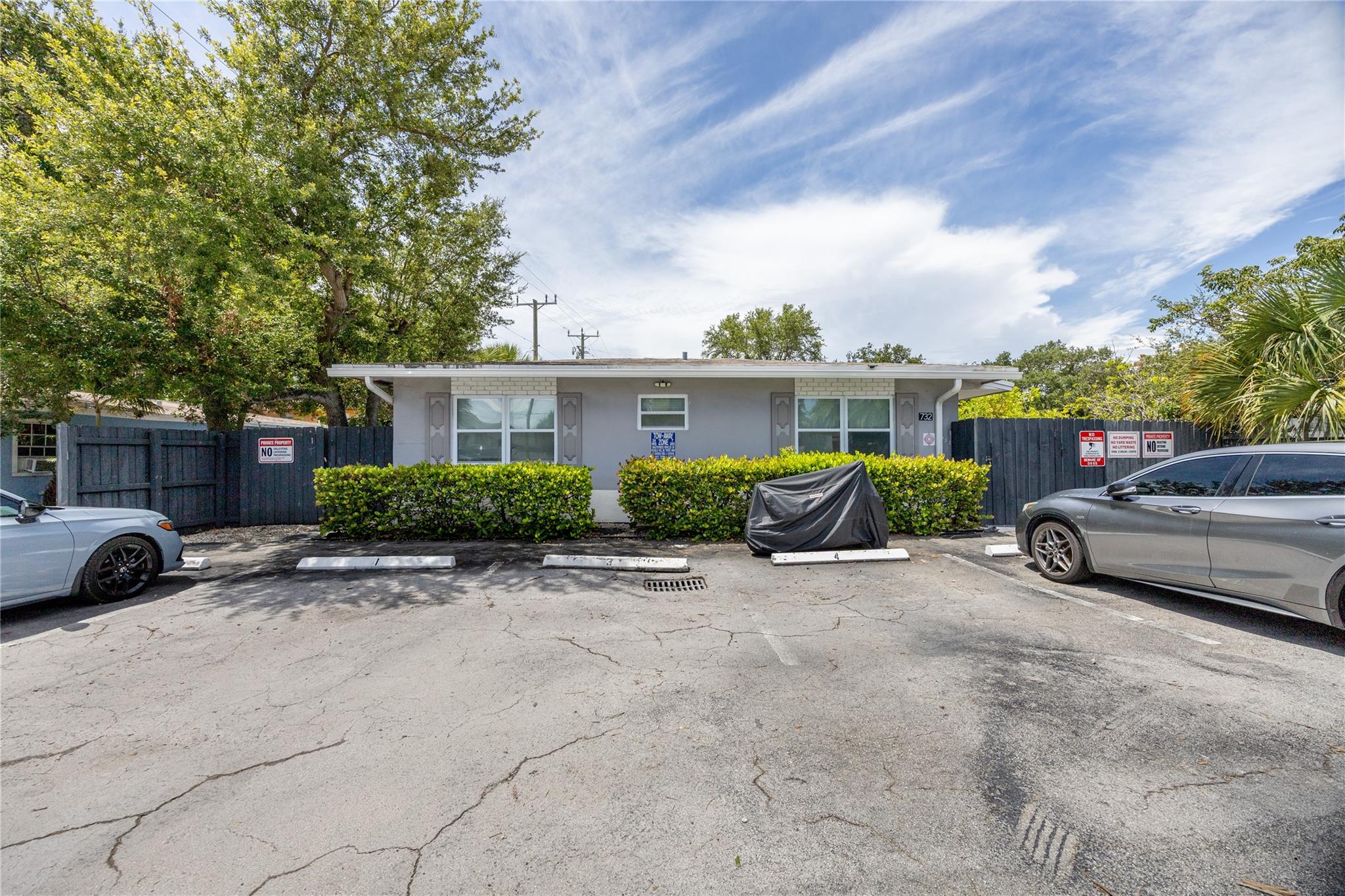 EVERGLADE LAND SALES CO F - Residential Lease