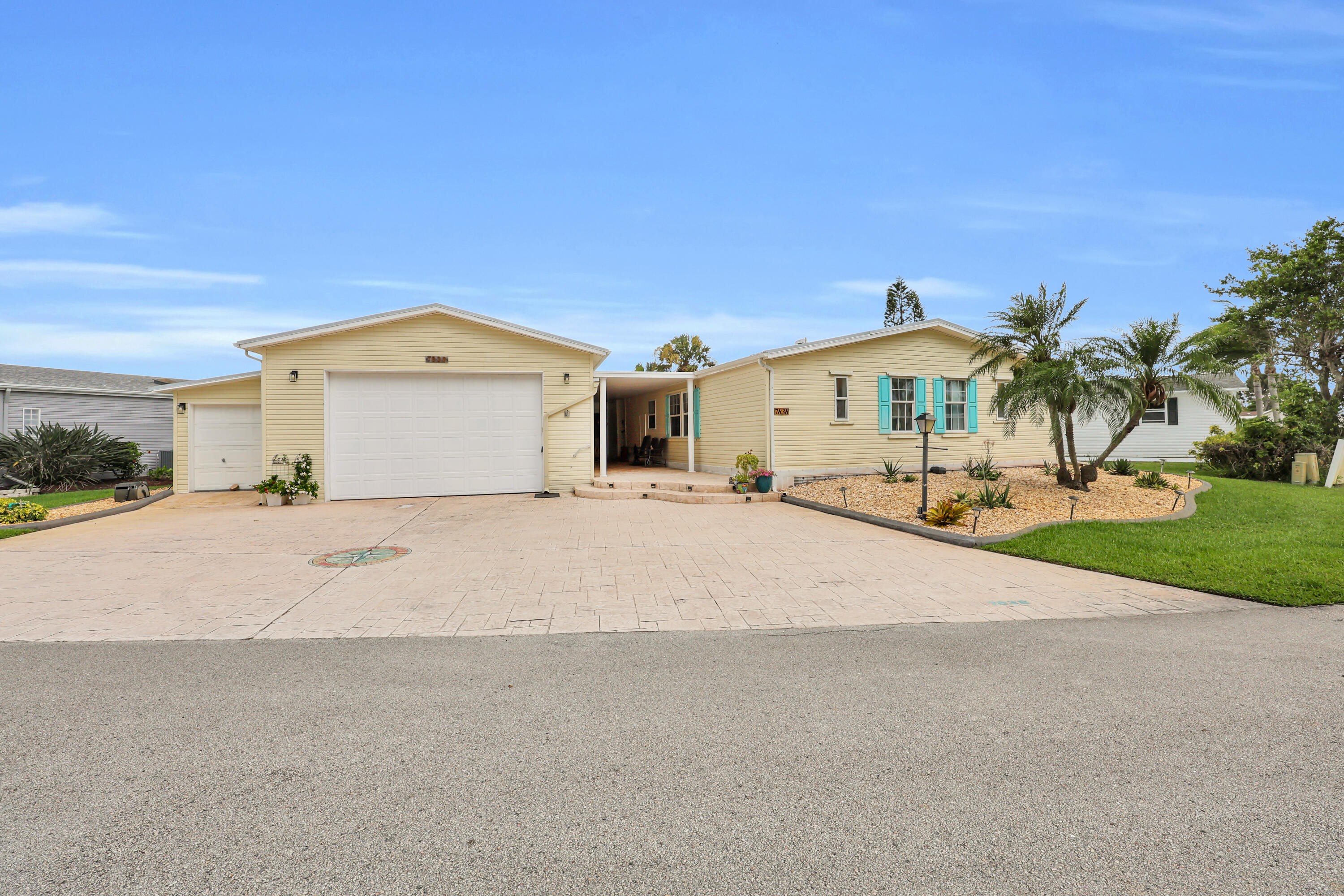 7838 MEADOWLARK Lane, Port St Lucie, FL, 34952/$294,900 1 7838 MEADOWLARK Lane