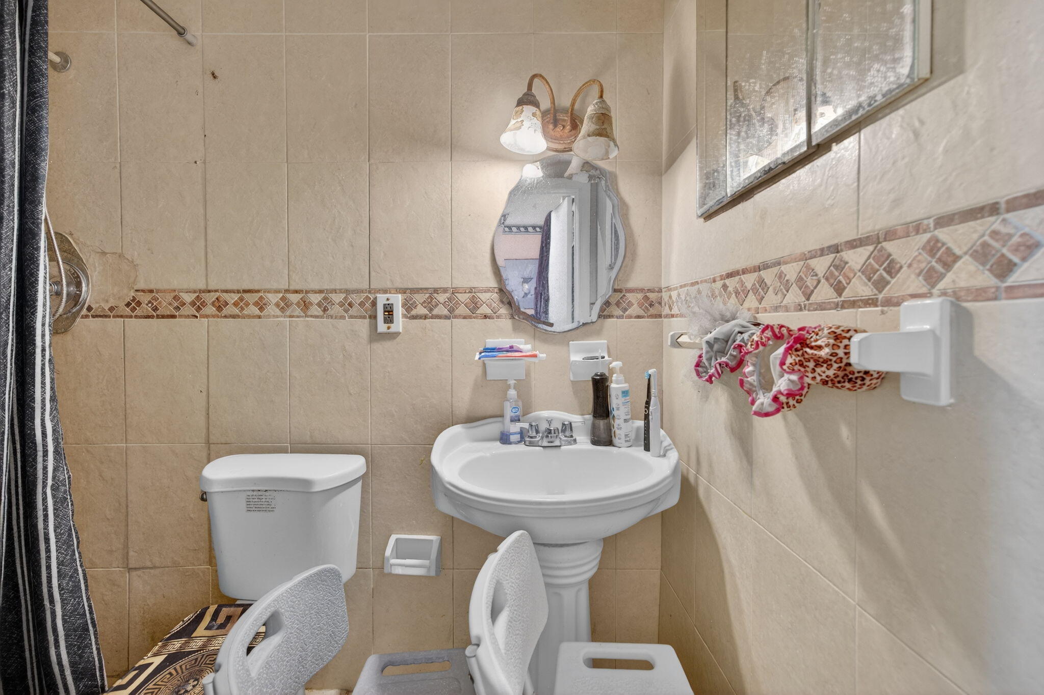 Pine Tree Manor Sec 02 - Residential