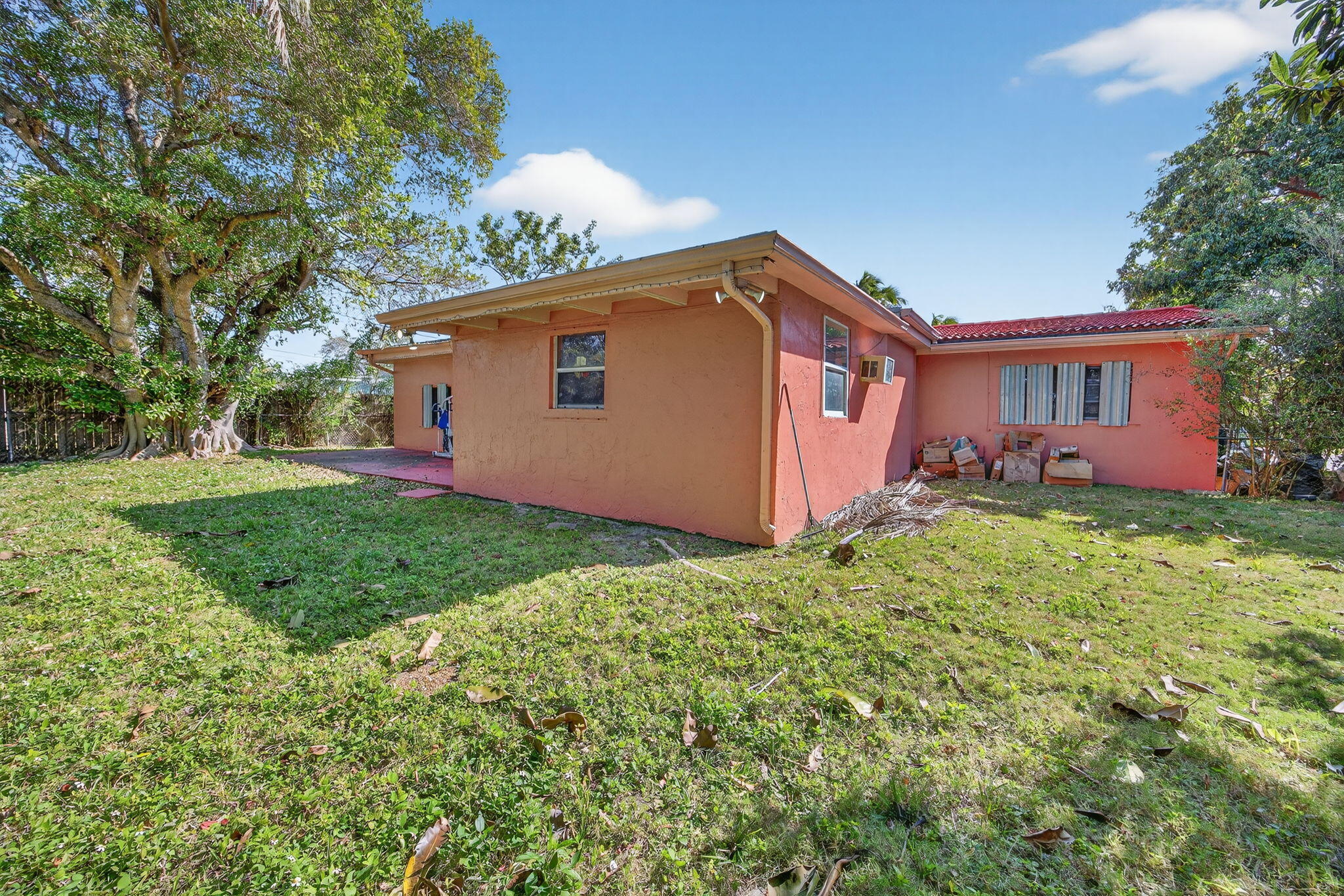 Pine Tree Manor Sec 02 - Residential