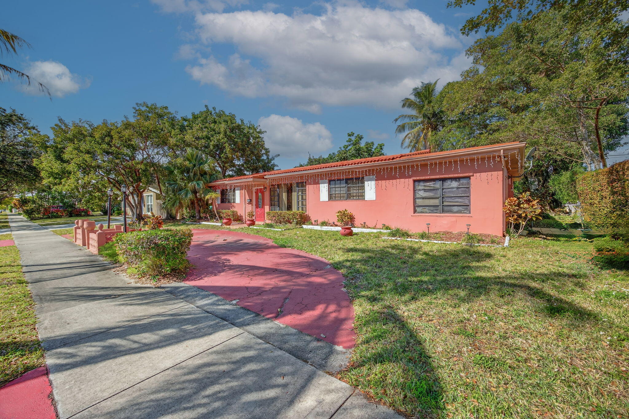 Pine Tree Manor Sec 02 - Residential