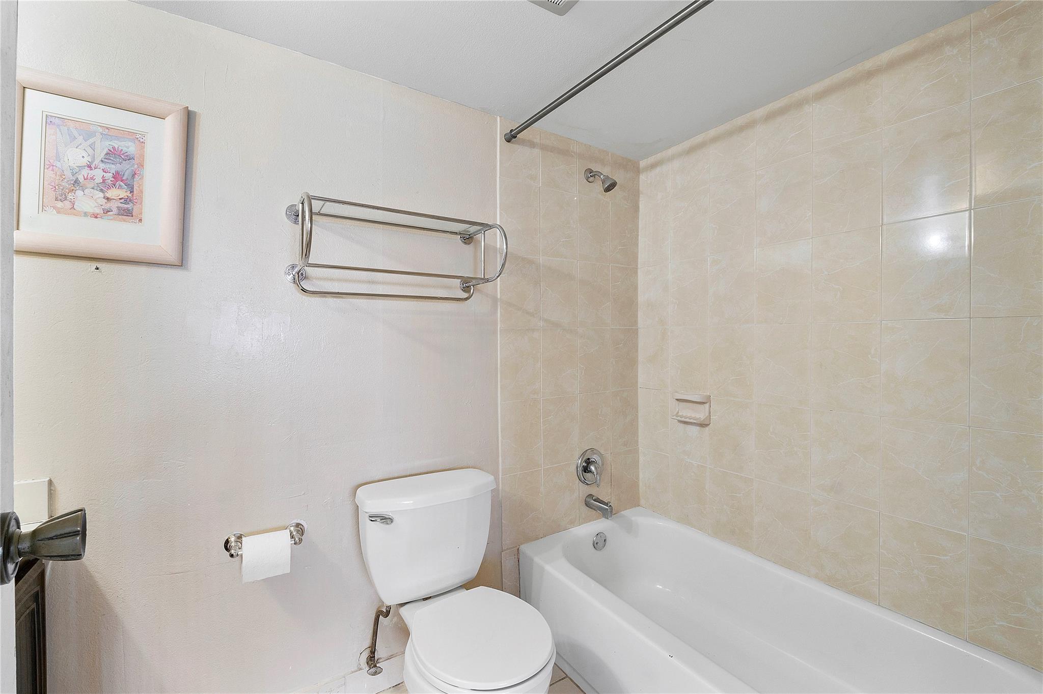 FAIRWAYS OF TAMARAC - Residential