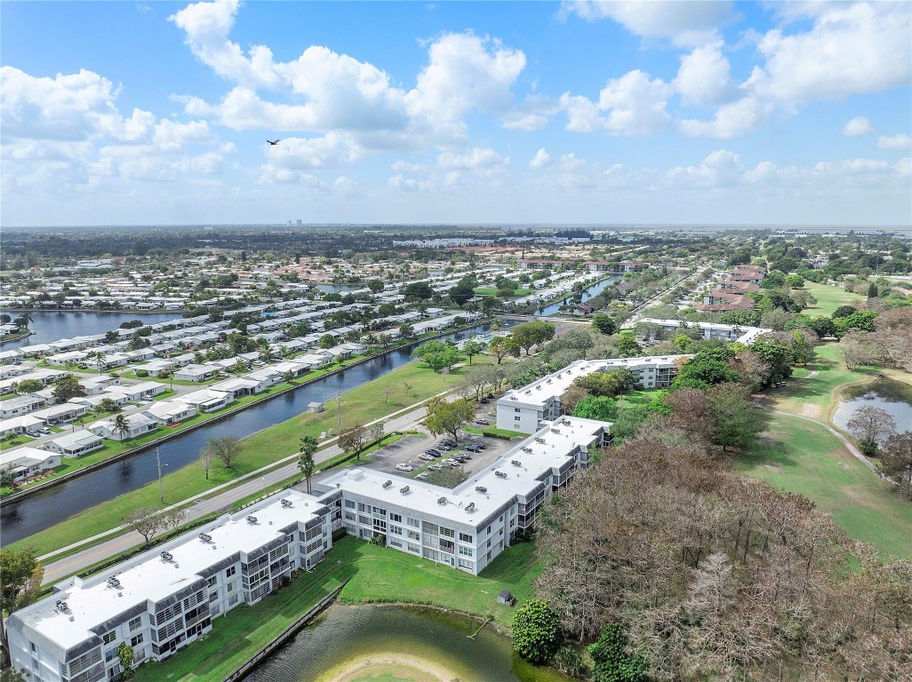 FAIRWAYS OF TAMARAC - Residential