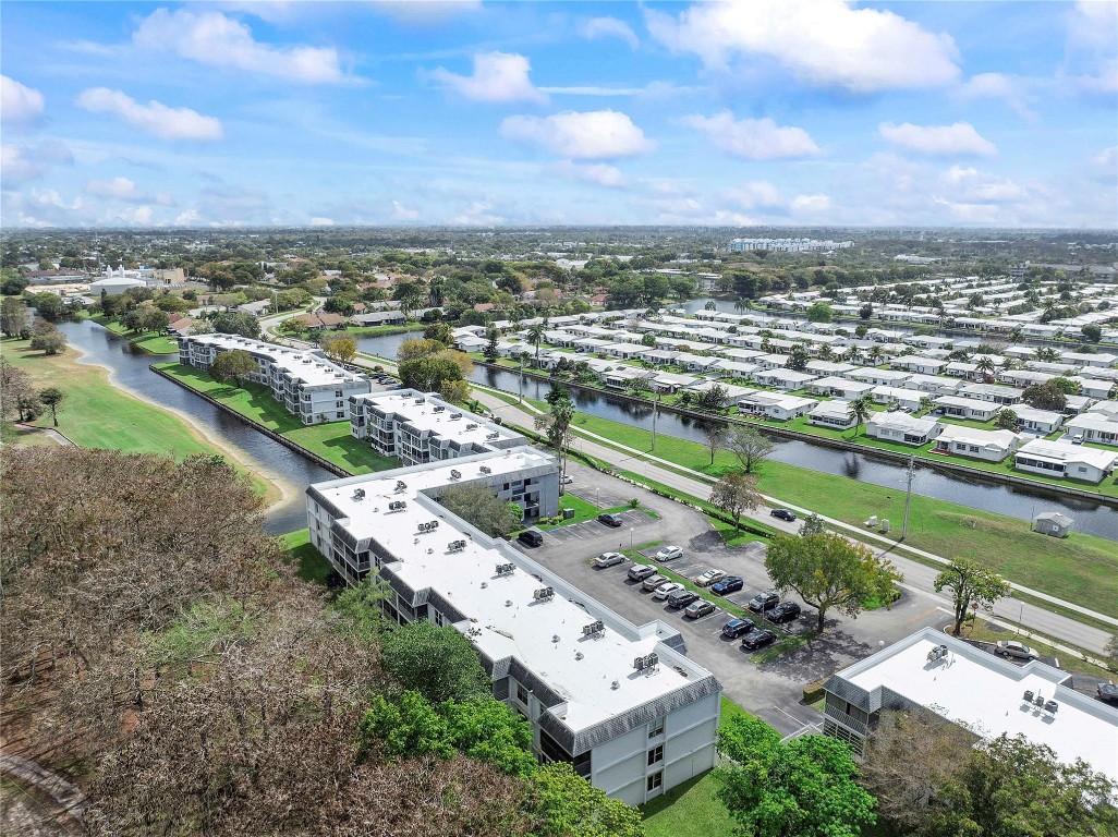 FAIRWAYS OF TAMARAC - Residential