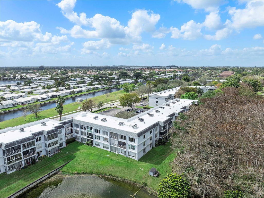 FAIRWAYS OF TAMARAC - Residential