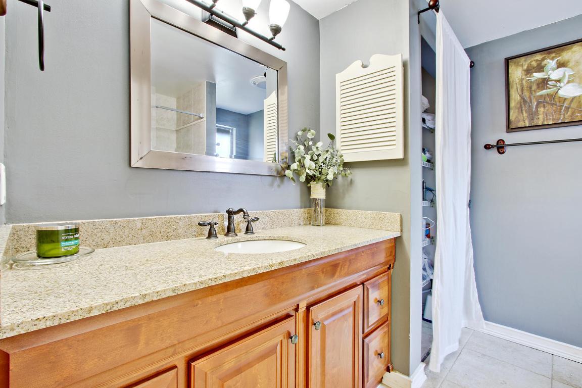 CRESTWOOD SUB UNIT 2 - Residential