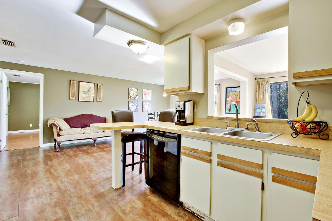 CRESTWOOD SUB UNIT 2 - Residential