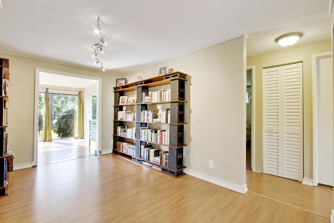 CRESTWOOD SUB UNIT 2 - Residential