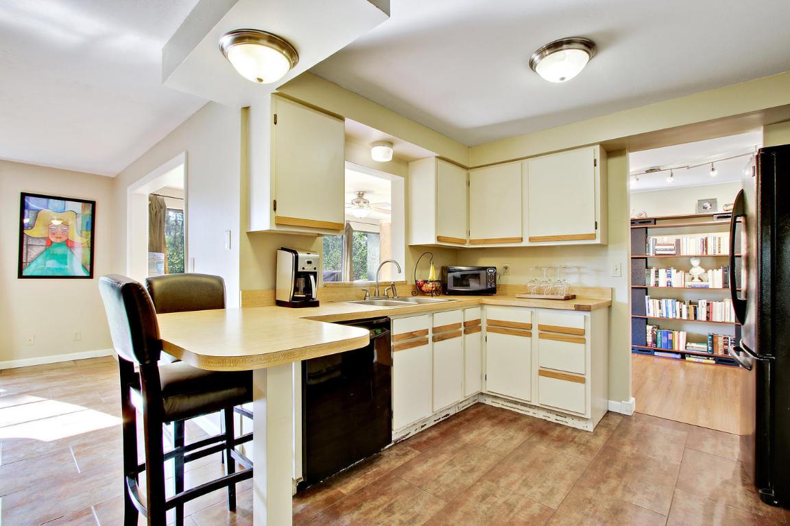 CRESTWOOD SUB UNIT 2 - Residential