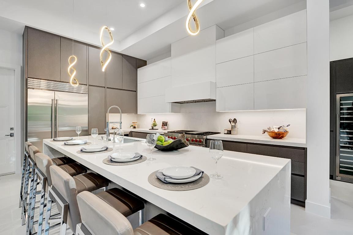 BOCA VILLAS HEIGHTS - Residential