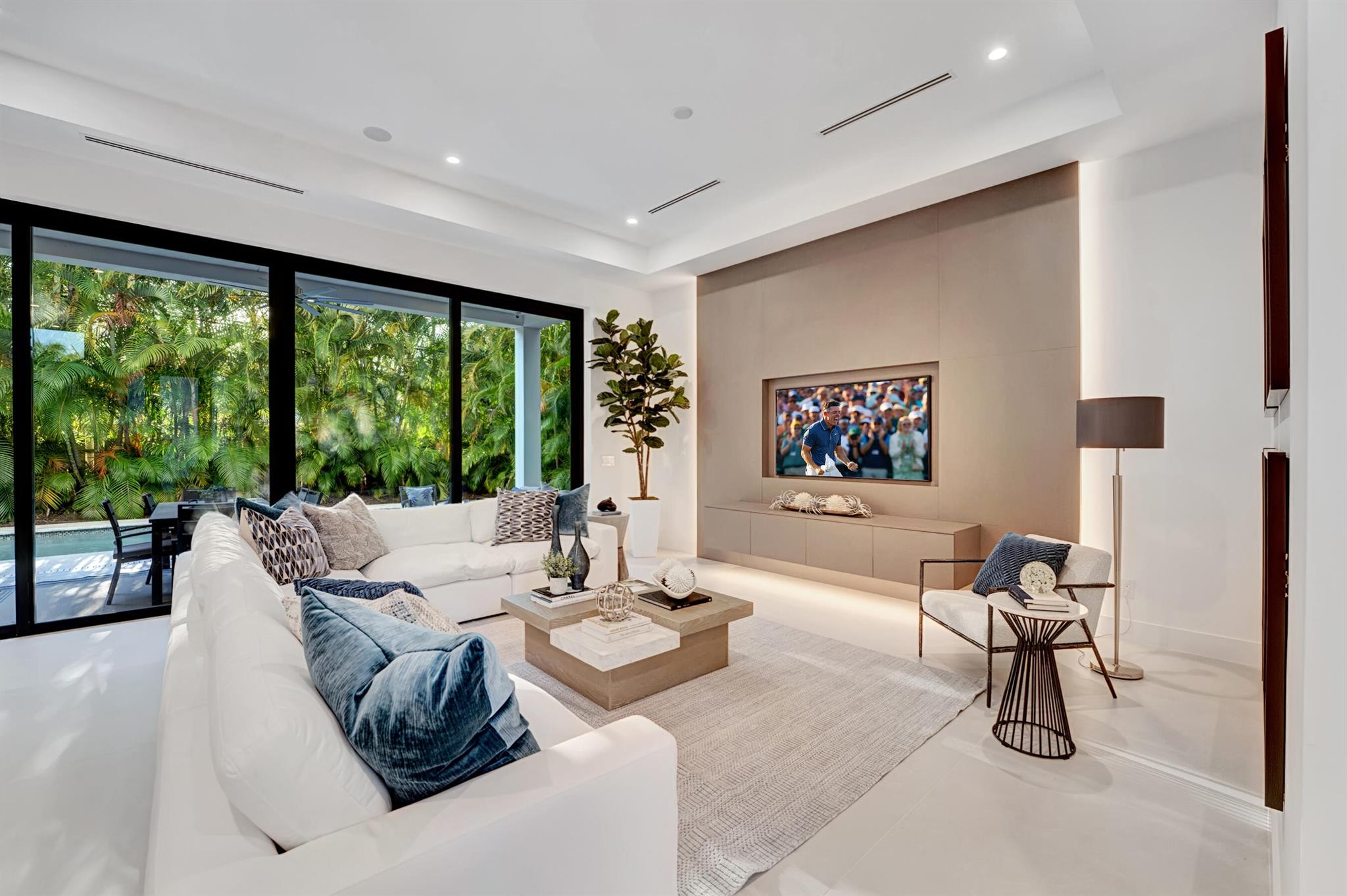 BOCA VILLAS HEIGHTS - Residential