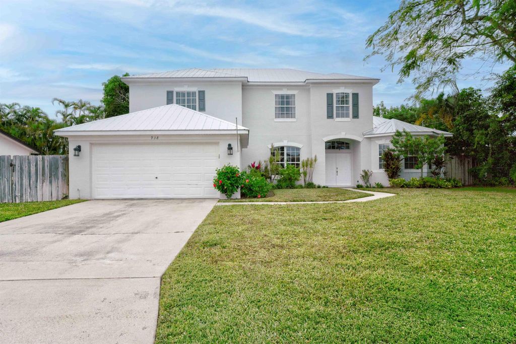 Photo of 938 Marlin Drive, Jupiter, FL 33458 (MLS # R10934700)