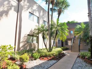 Lakes of Delray - Residential