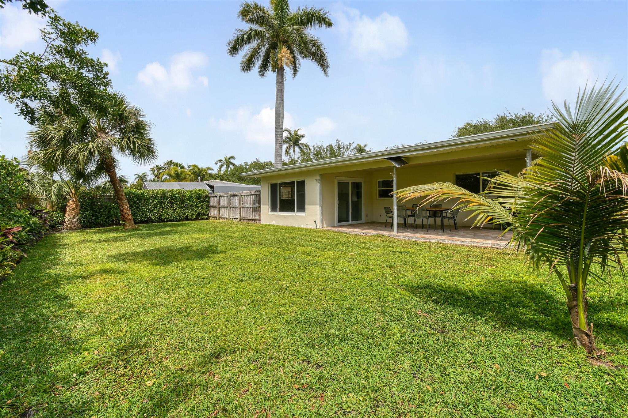 JUPITER IN THE PINES SEC B - Residential