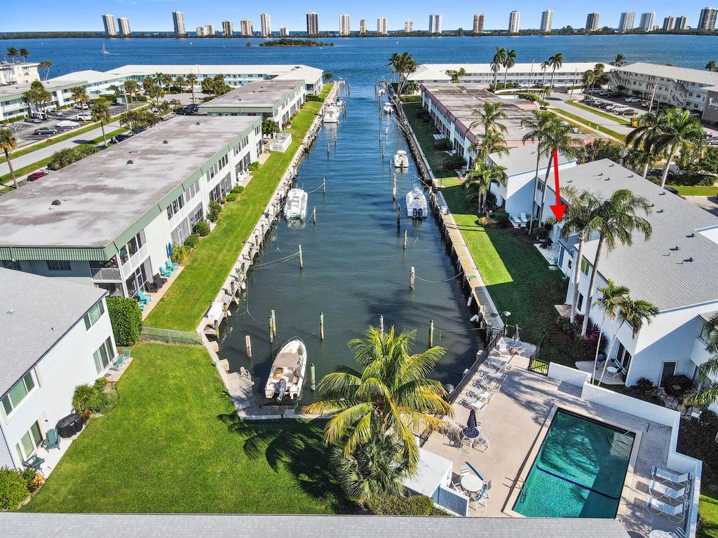 Photo of 129 Lehane Terrace #136, North Palm Beach, FL 33408 (MLS # R11042493)