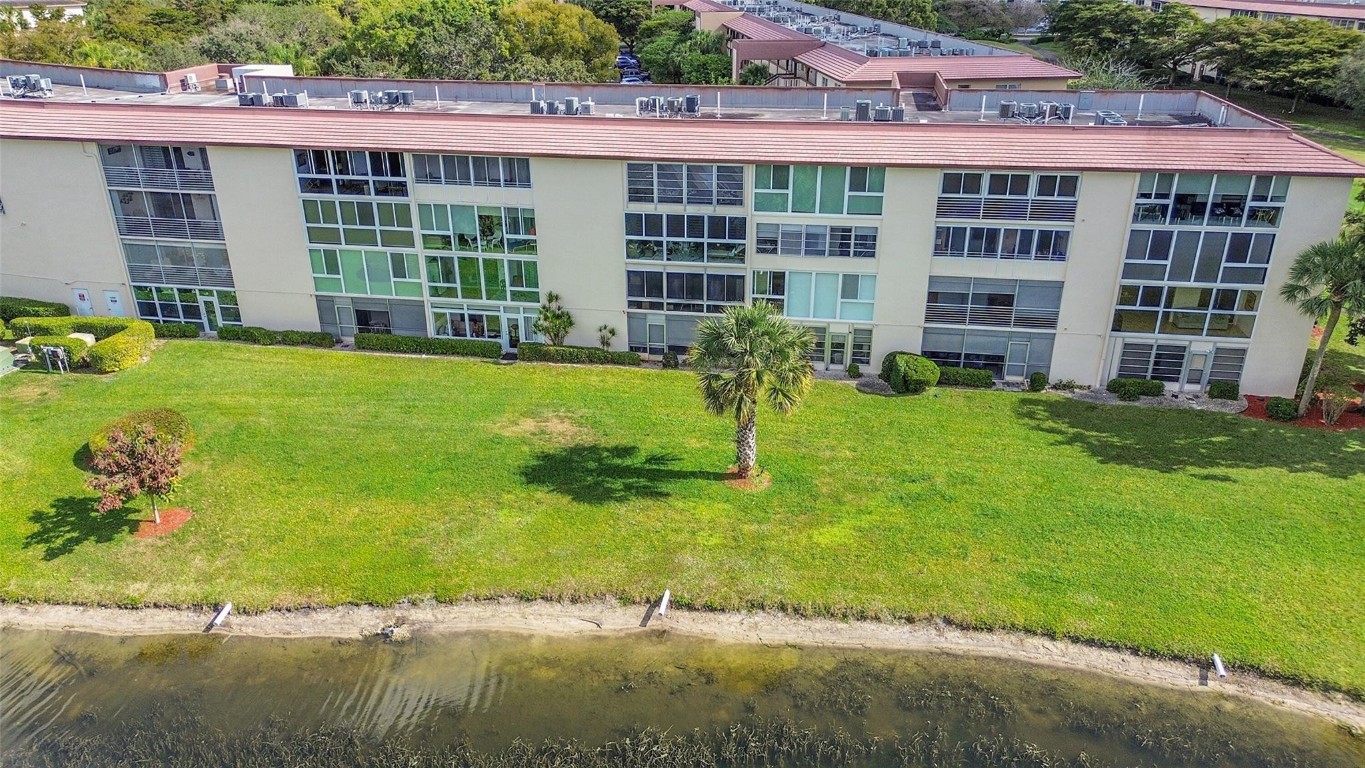 WYNMOOR VILLAGE - Residential